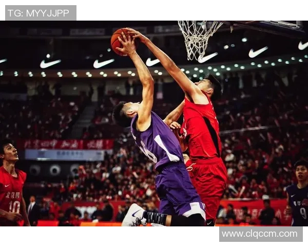 五大联赛教练激烈争执局面升级 球场内外冲突不断引发广泛关注 五大联赛教练激烈争执局面升级 球场内外冲突不断引发广泛关注